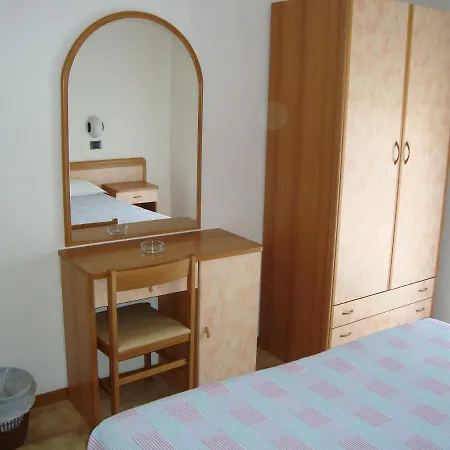 Tipo Virgilio E Tibullo Apartment